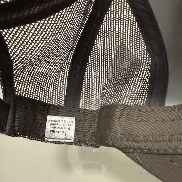 Bass Pro Shops Gray Trucker Hat NWT - Picture 3 of 7